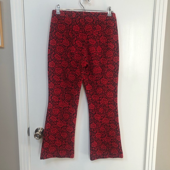 Maeve for Anthropologie Margot flared cropped pant red rose print size S EUC - Picture 4 of 14